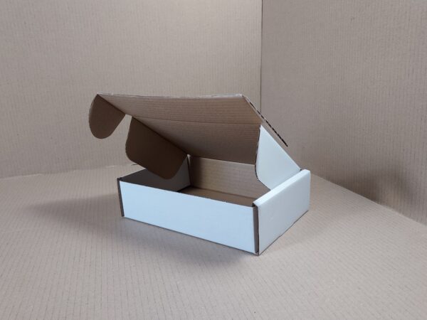 Stansdoos / postdoos, wit 215 x 155 x 60 mm