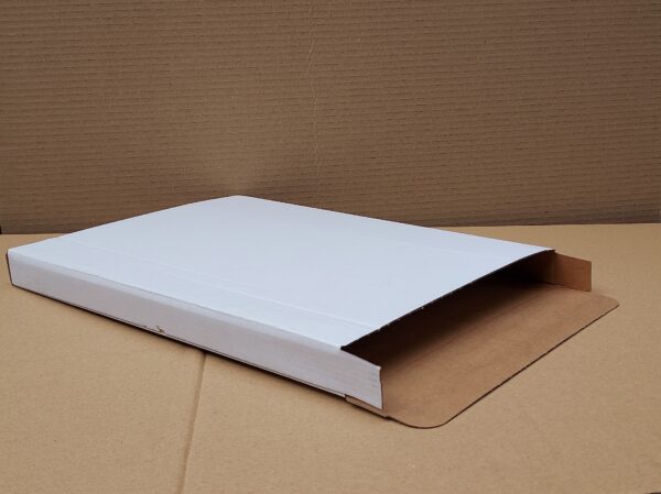 Brievenbusdoos A4+ zijklep, 350 x 250 x 28 mm